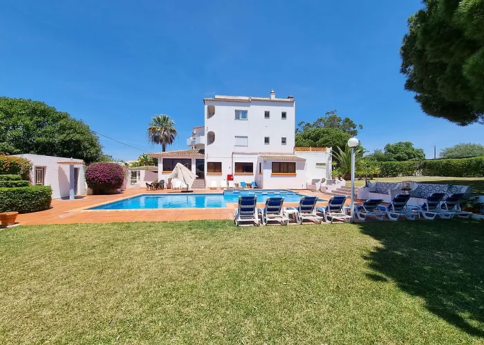 Apartamentos Turisticos Gida By Umbral Quarteira Con una Pista de Golf