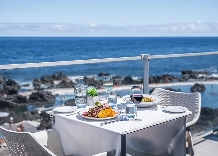 Hotels in Porto Moniz