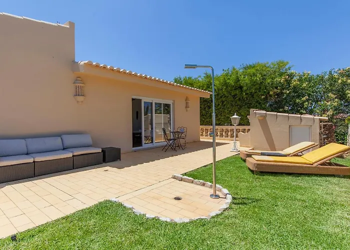 N - Astonishing Bay View Guesthouse Lagos