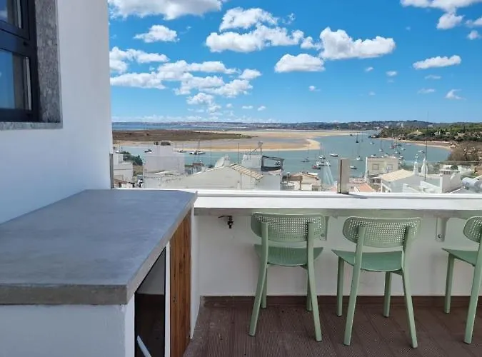 Rooftop Guesthouse Alvor