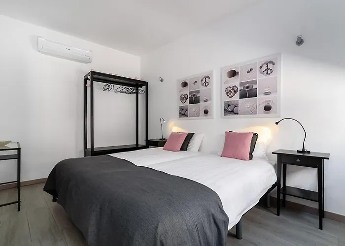 Casa 2 Irmaos Bed and Breakfast Lagos