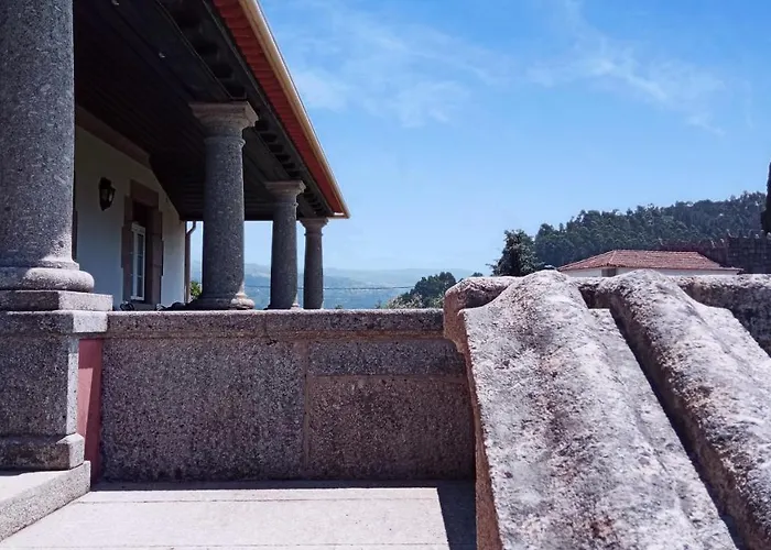 Casa de Santa Bárbara - Cinfães Hotel