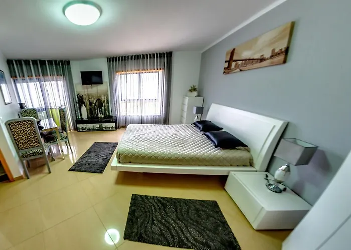 Apartamentos 7 Saias - Centro Nazaré
