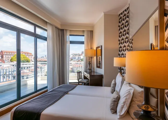 Hotéis de luxo em Lisboa perto de Castelo de São Jorge
