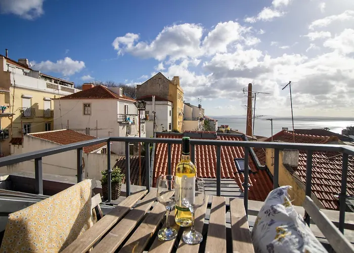 Loios Studios And Apartments Lisbon