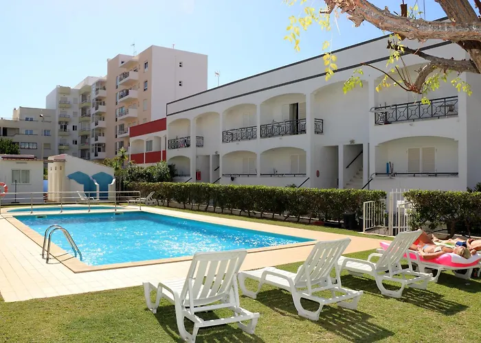 Apartamentos King's Quarteira