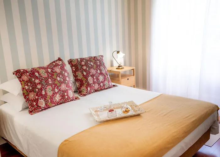Hotels in São Vicente