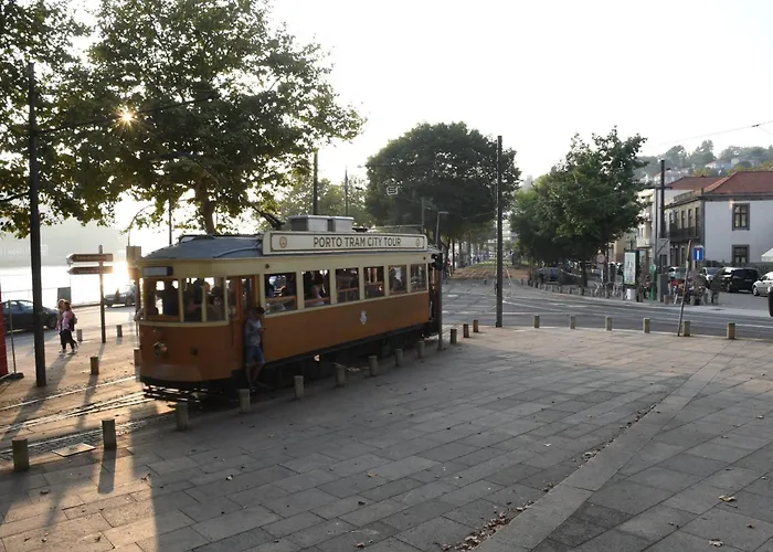 14º Esquadra — Cais Das Pedras Guest House Porto