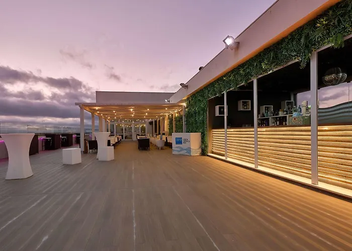 Hotel Tryp By Wyndham Lisboa Caparica Mar Costa da Caparica - un Hotel de 4 estrellas