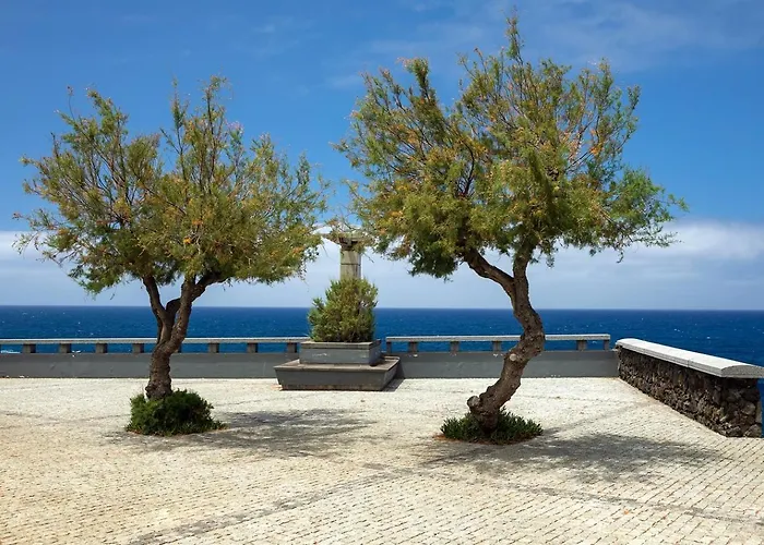 Perola Views Inn By Homie Porto Moniz