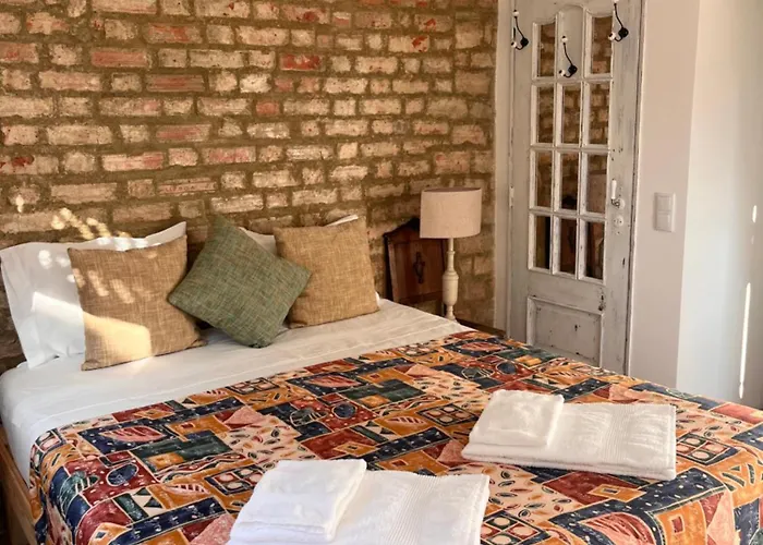 Hotel Snug Houseguests Lisbona
