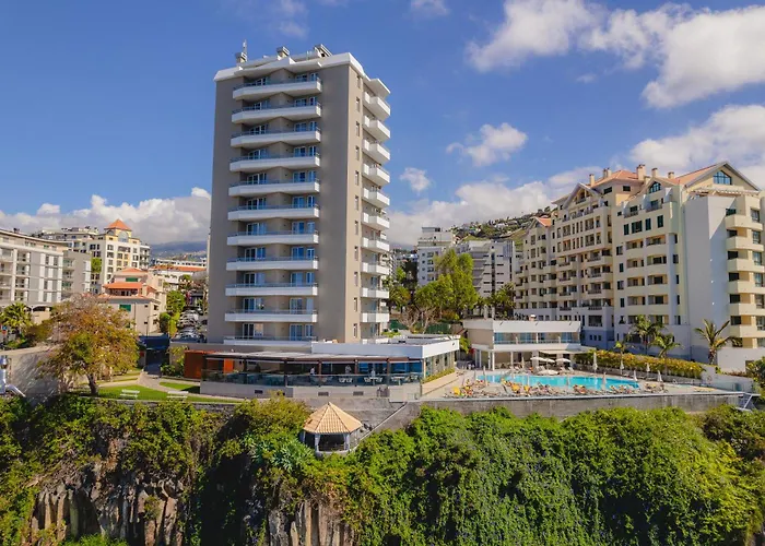 Duas Torres Hotel Funchal 