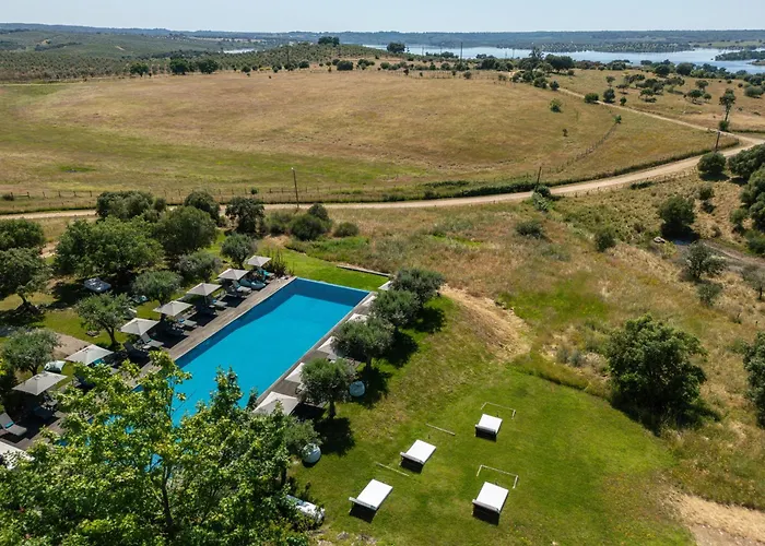 Herdade Da Cortesia Hotel Aviz