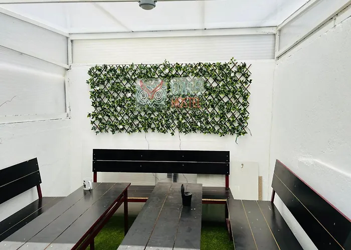 Owls Hostel Ribeiro OOporto