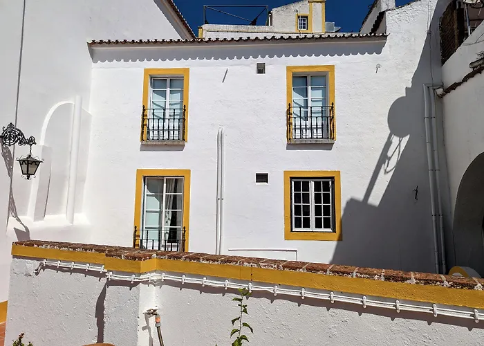 Hotel Solar De Monfalim Évora