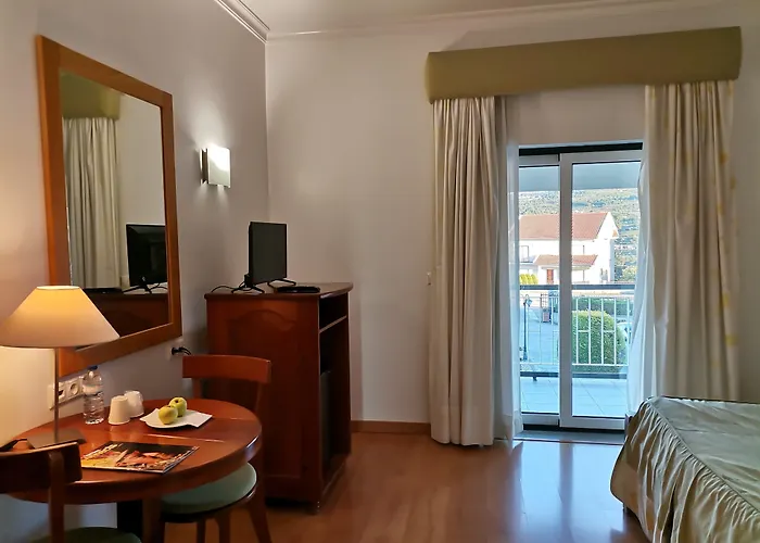 Hotel Quinta Dos Cedros Celorico Da Beira