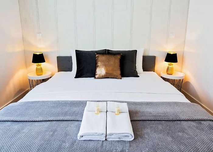 Industrial Lisbon Apartment (Adults Only)