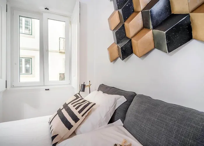 Bairro House Lisbon Charming Suites