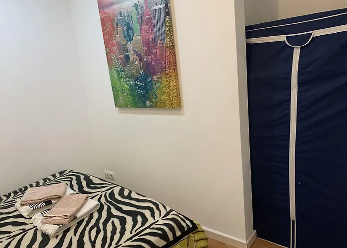 House And Rooms In Lisbon