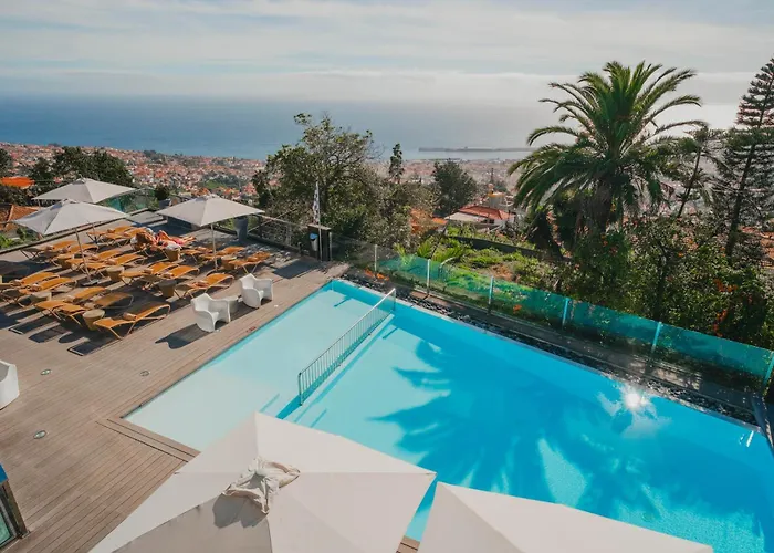Quinta Mirabela - Design Hotel Funchal  5 estrelas
