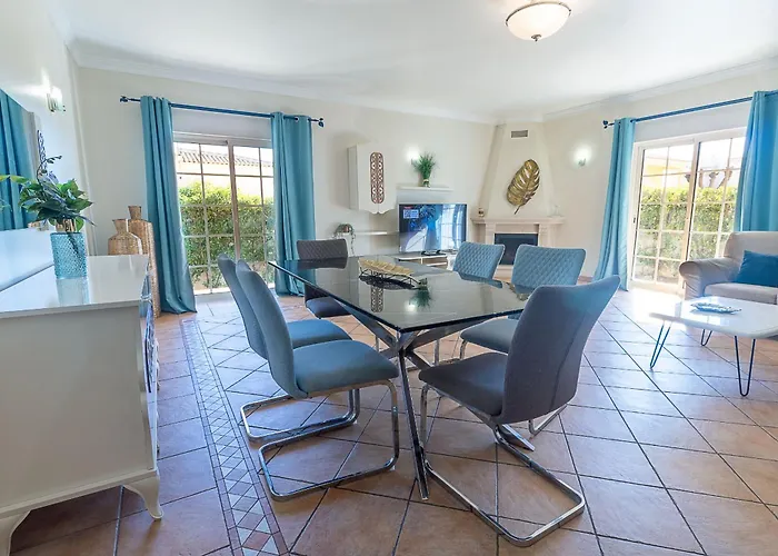 Villa Tulipa By Algarve Holidays Albufeira