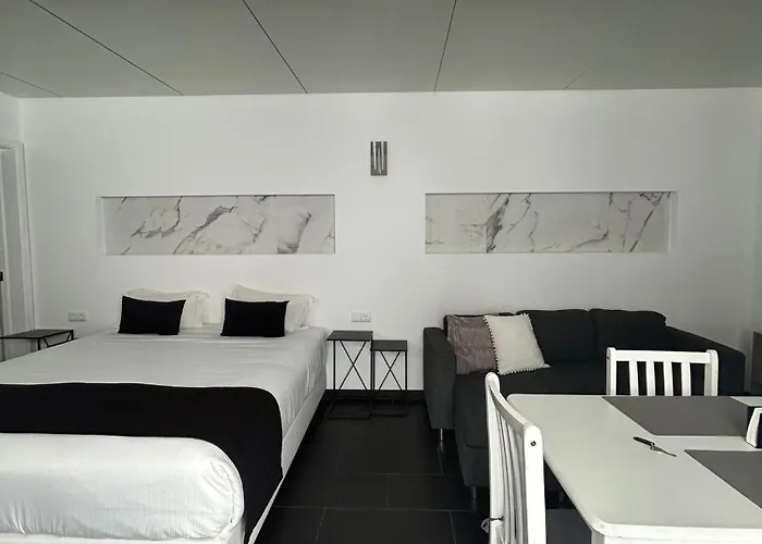 The Rock Guest House Ponta Delgada