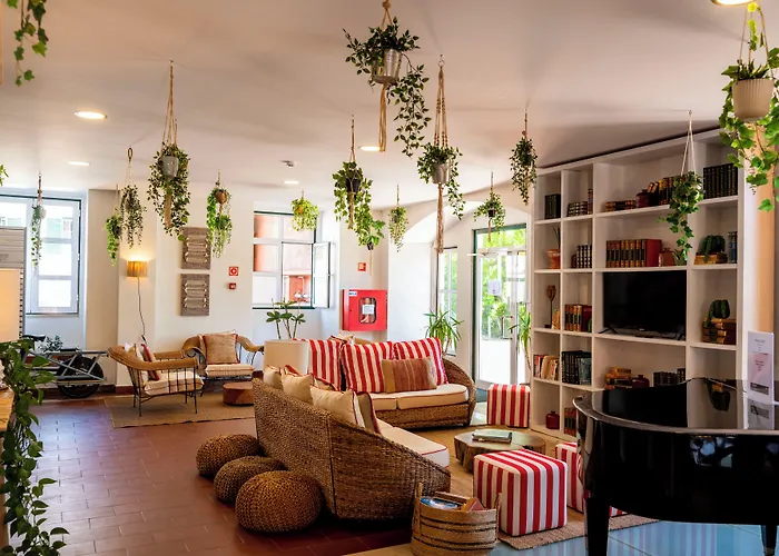 Hotels in Colares