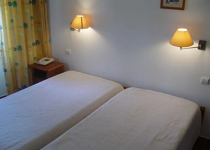 Residencial Popular Hotel Peniche