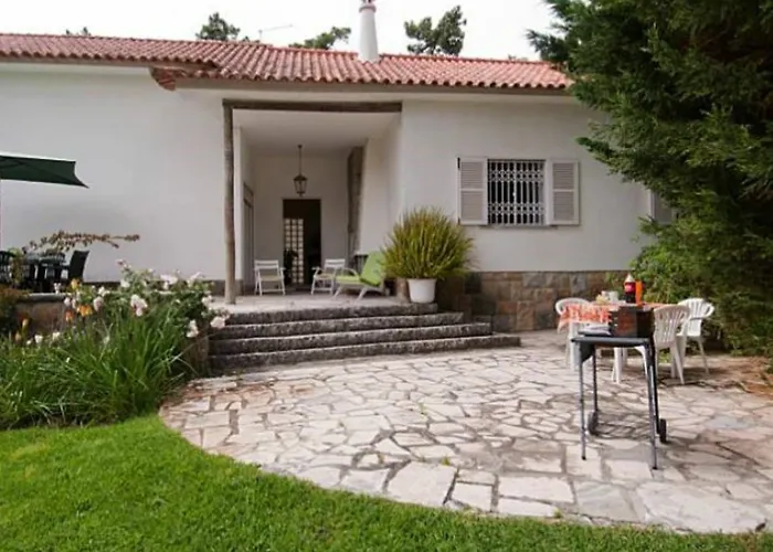 106326 House In Lisboa Hotel Colares