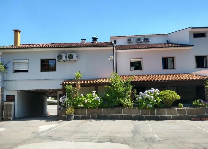 Residencial Montanhes Hotel Vila Real