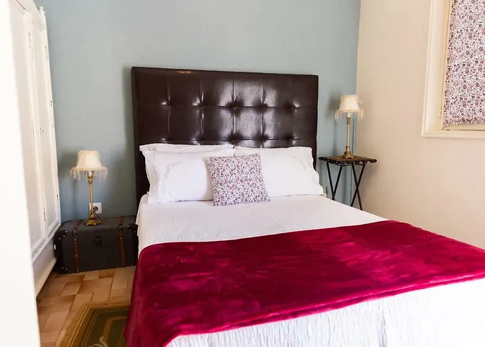 Ester Guest House Chaves